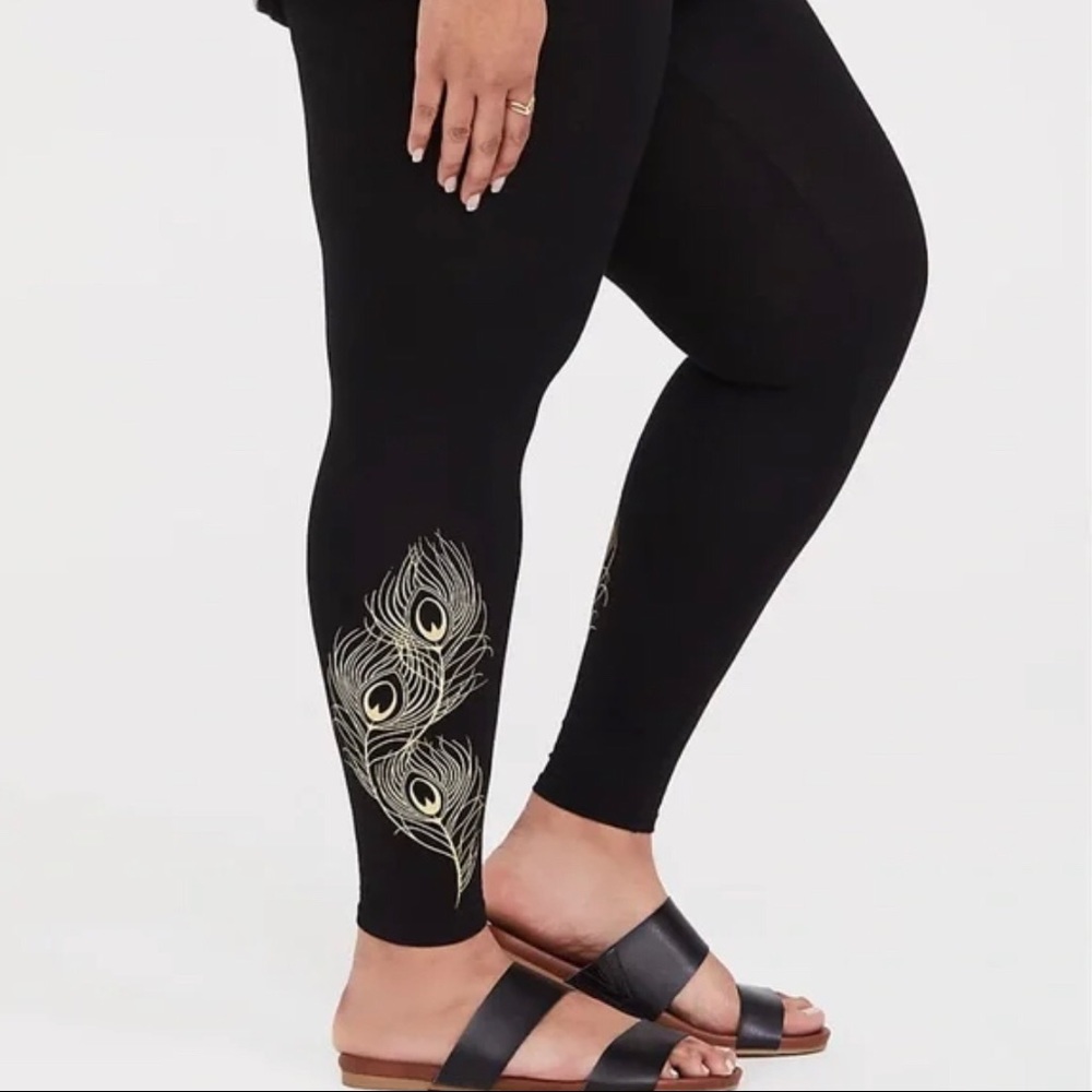 Her Universe Aladdin Leggings from Torrid